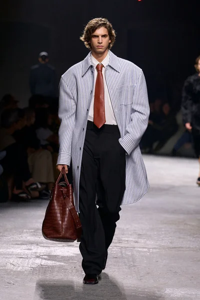 Look 46